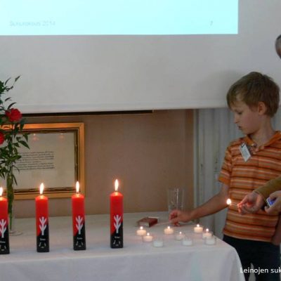 Kynttilät poisnukkuneille ja syntyneille